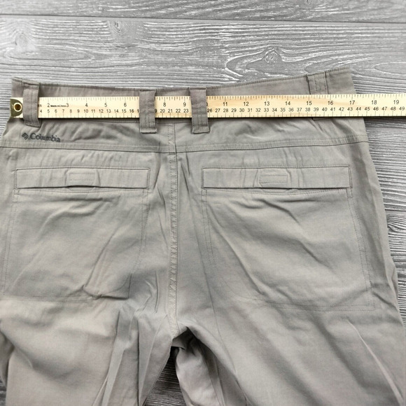 Columbia Omni Shade Hiking Shorts Size mens 36x12 Beige Khaki Lightweight - Picture 4 of 7